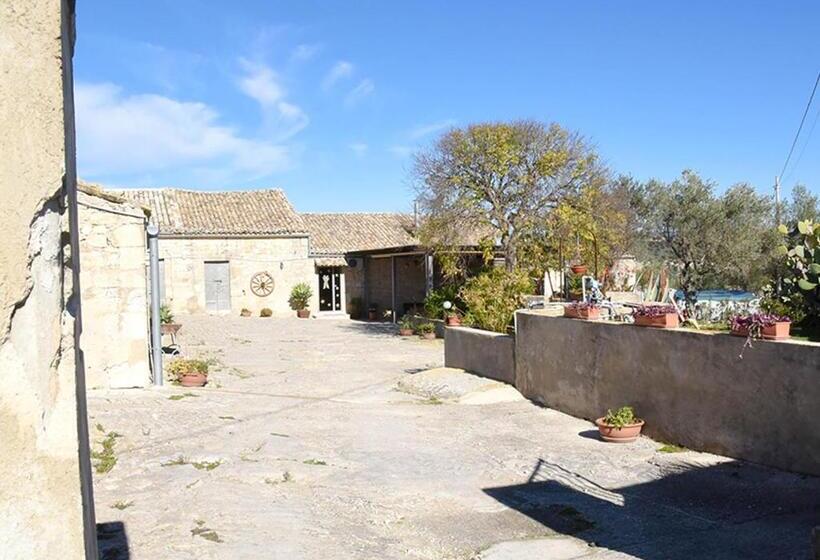 בית מלון כפרי Agriturismo Tenuta Carbonara