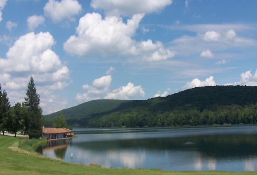 ホテル Alpine Lake Resort