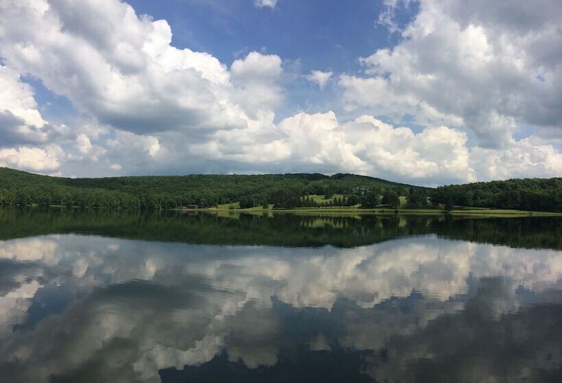 ホテル Alpine Lake Resort