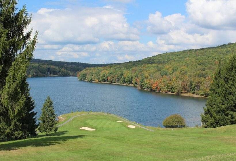 ホテル Alpine Lake Resort