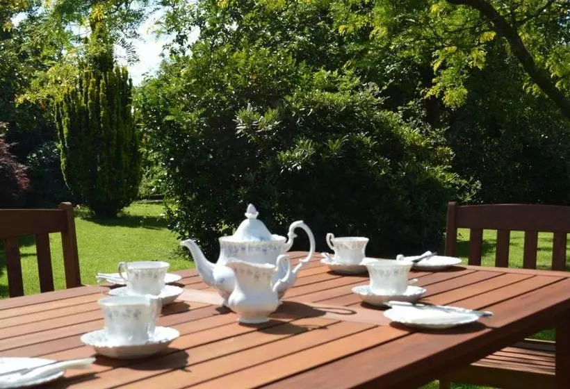 Hotelli The Grange Boutique Guest House