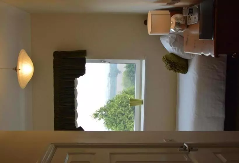 Hotelli The Grange Boutique Guest House