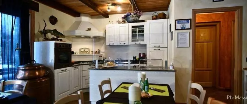 ペンション Trout Lodge