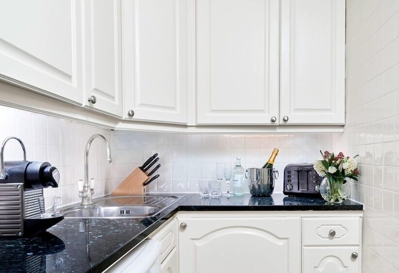 47 Park Street   Grand Residences By Marriott