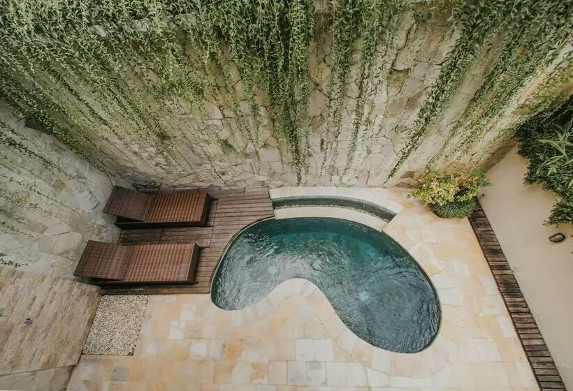 ベッドアンドブレックファースト Lameli Villas Ubud