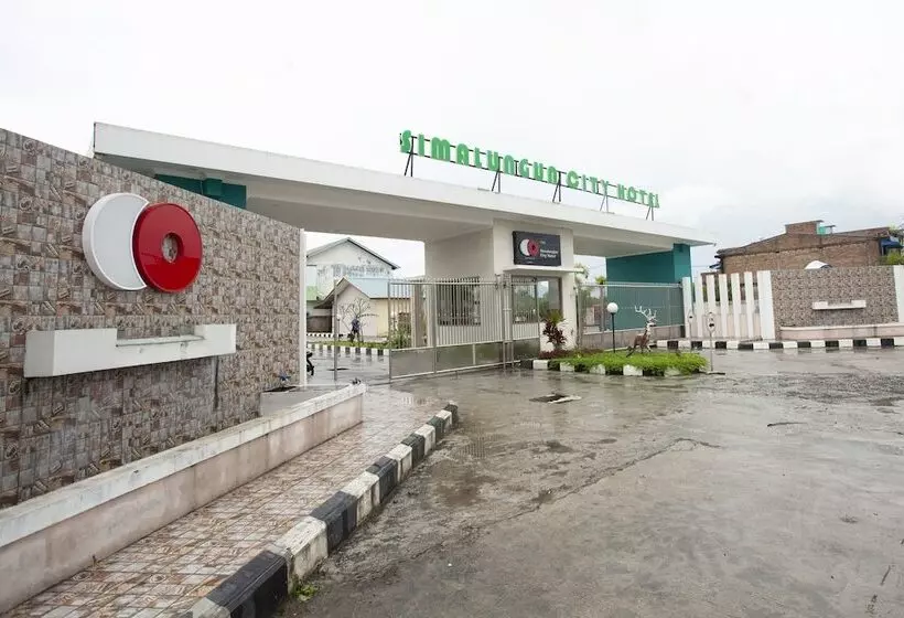 Hotelli Capital O 1709 Simalungun City