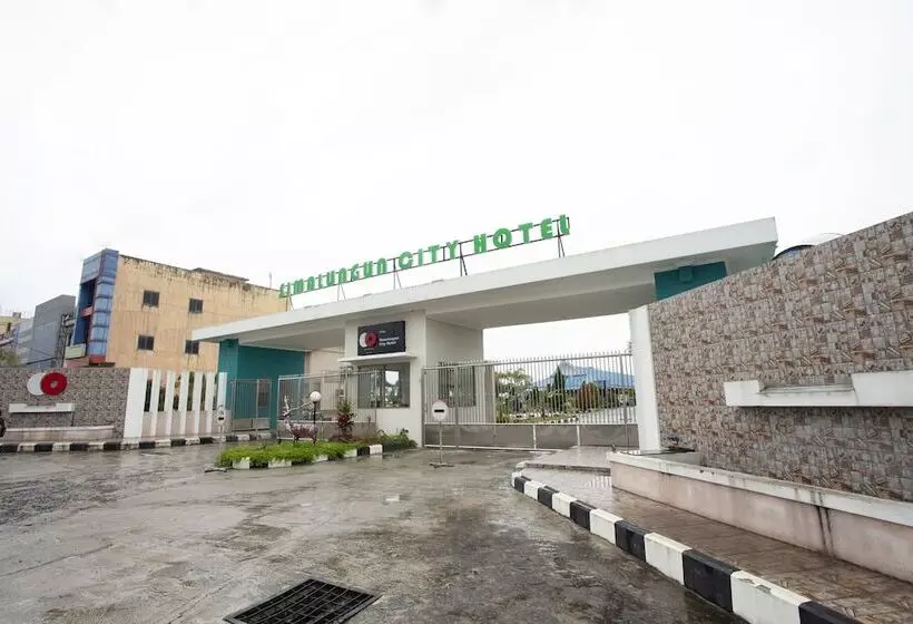 Hotelli Capital O 1709 Simalungun City