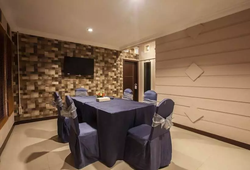 Hotelli Capital O 1709 Simalungun City