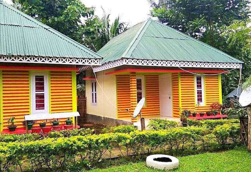 בית מלון כפרי Kaziranga Resort