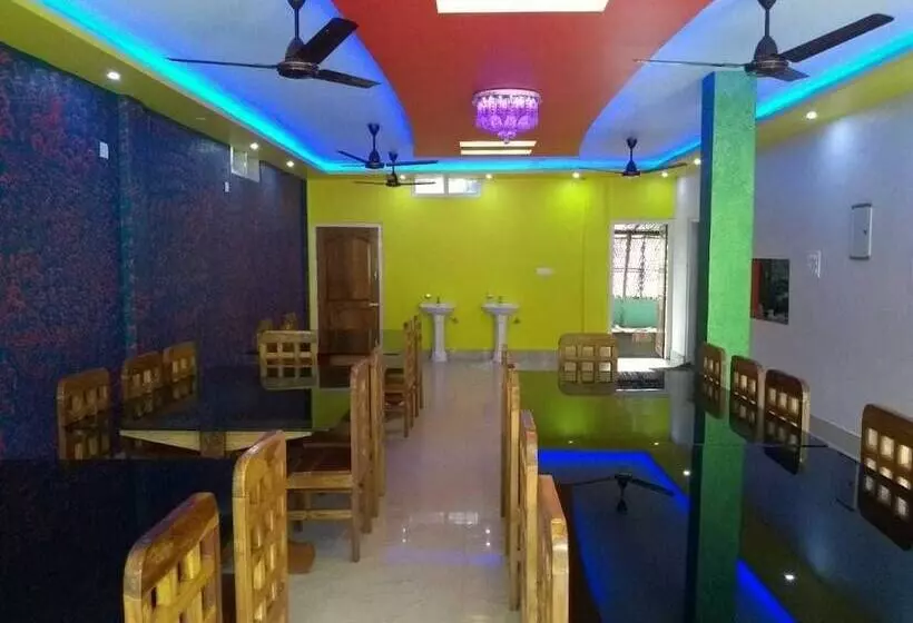 ホテル Kaziranga Resort