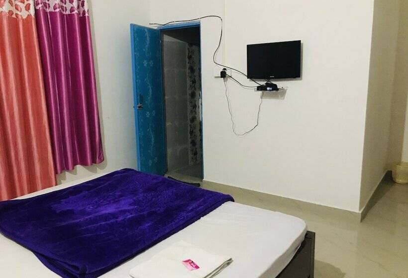 בית מלון כפרי Kaziranga Resort