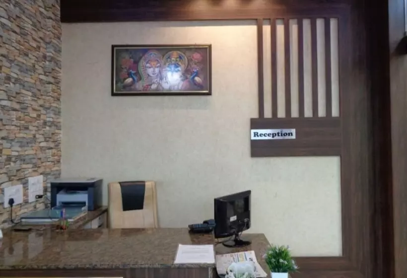 ホテル Pinaki Inn