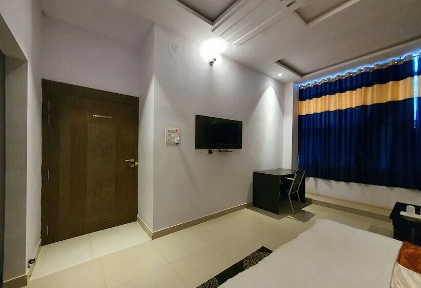 בית מלון כפרי Pinaki Inn