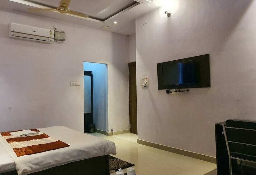 בית מלון כפרי Pinaki Inn