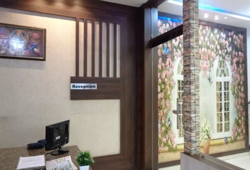 ホテル Pinaki Inn