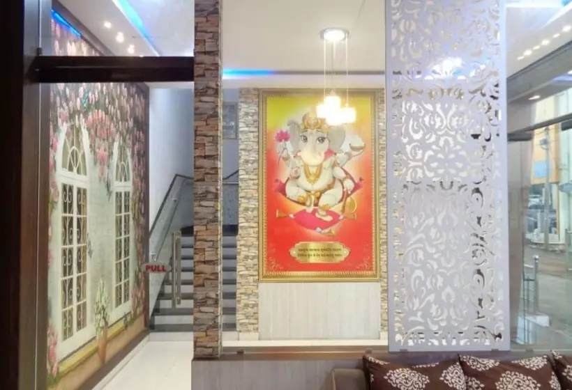 ホテル Pinaki Inn