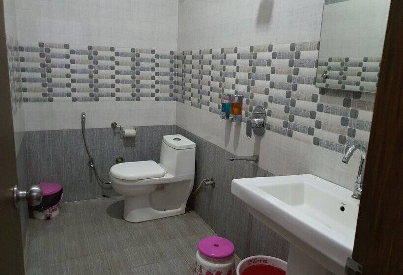 בית מלון כפרי Pinaki Inn