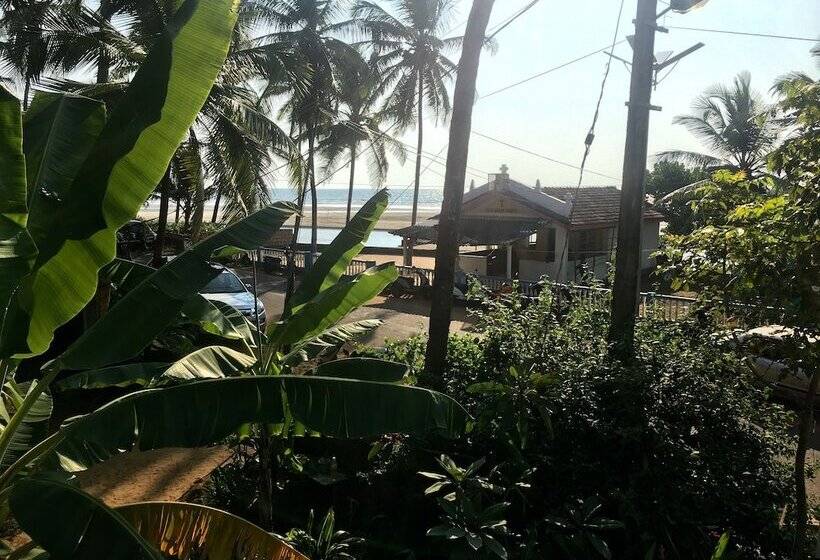 فندق Vaayu Watermans Village