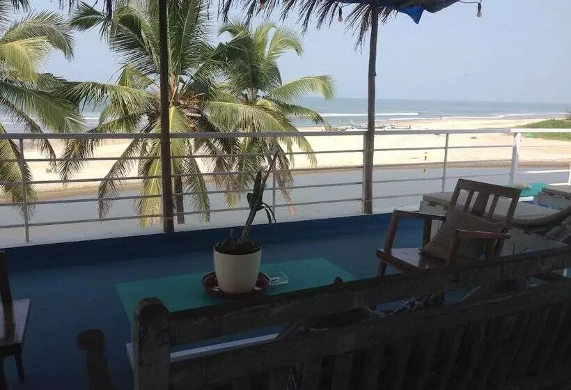 Hotelli Vaayu Watermans Village