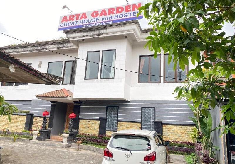 Arta Garden Guest House & Hostel