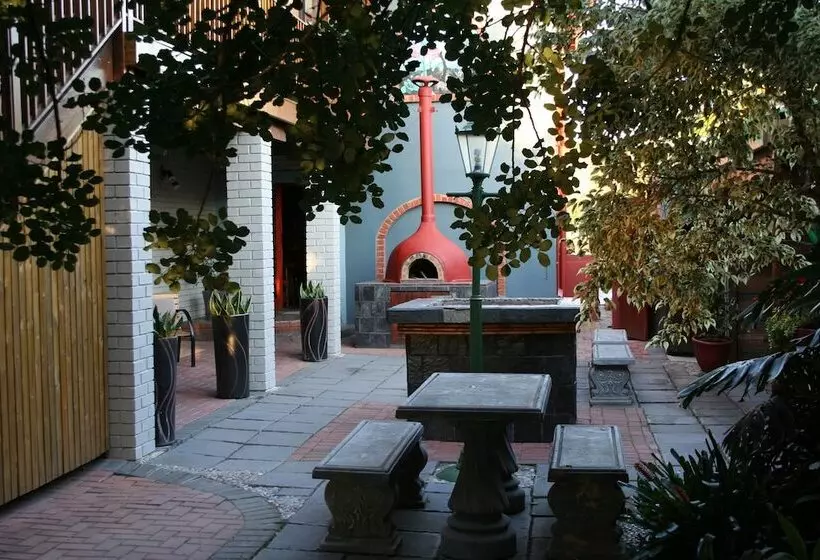 Aamiaismajoitus (B&B) Dungbeetle River Lodge