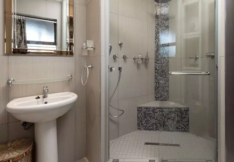 Aamiaismajoitus (B&B) Dungbeetle River Lodge