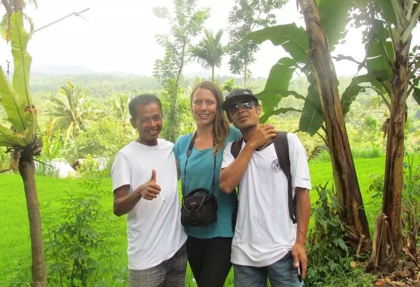 ベッドアンドブレックファースト Tetebatu Indah Homestay