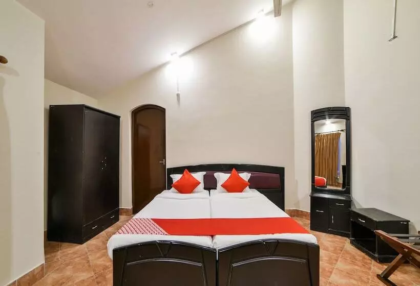 Hotelli Country Club International Medchal By Oyo Rooms