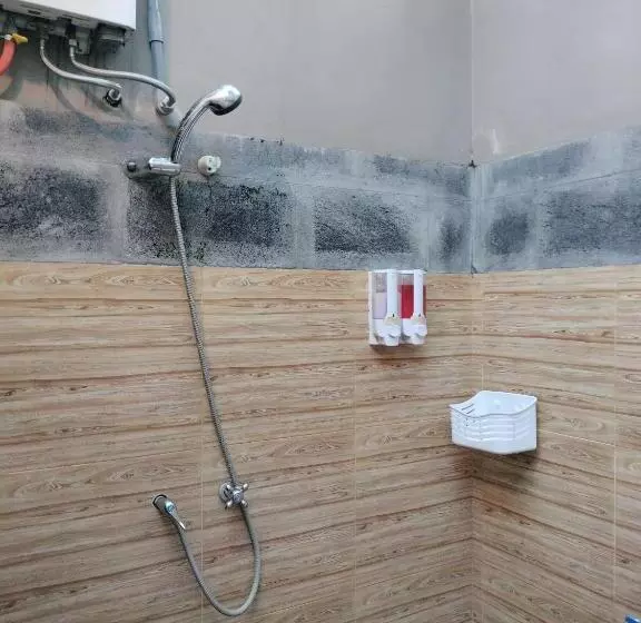 Hotelli D Kailash Retreat