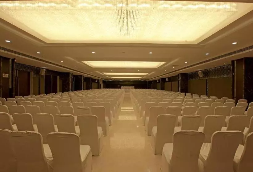 Hotelli Goutham Grand