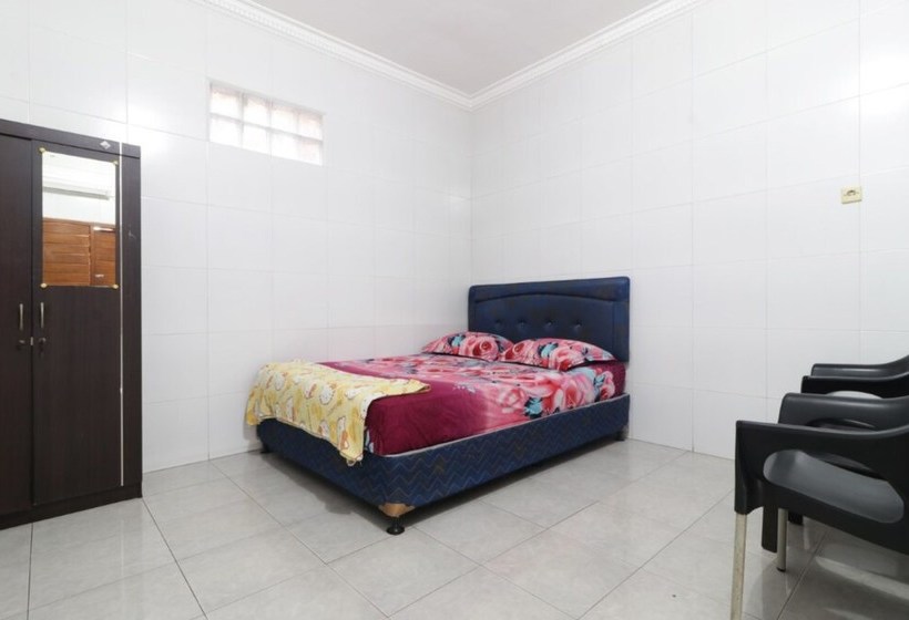 ホテル Graha Indah