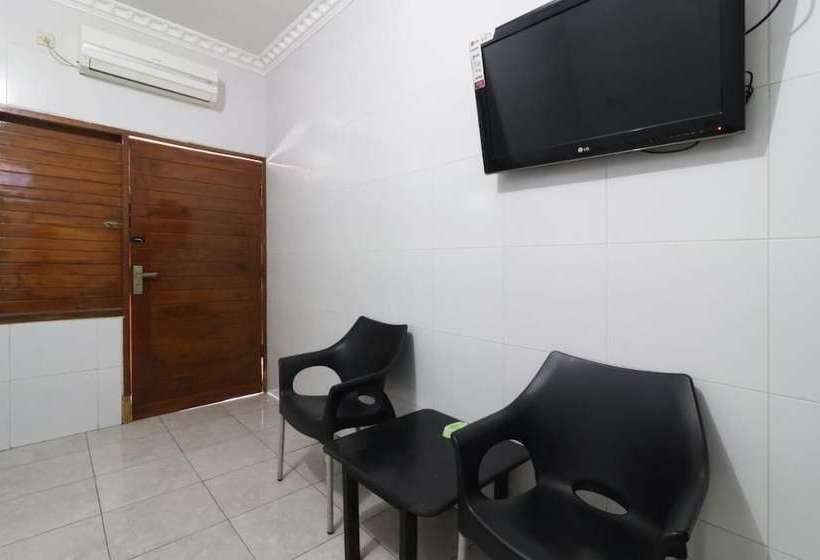 ホテル Graha Indah