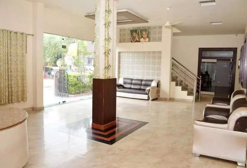 Hotelli Nand Residency