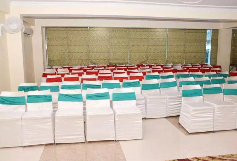 Hotelli Nand Residency