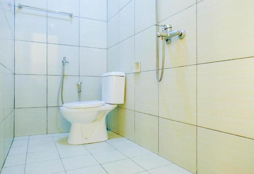 Hotel Reddoorz Near Stab Syailendra Kopeng