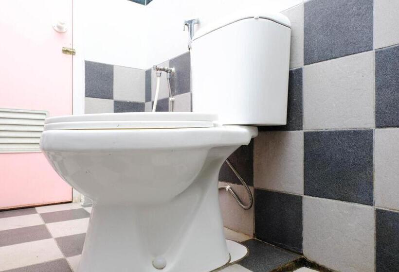 בית מלון כפרי Reddoorz Near Stab Syailendra Kopeng