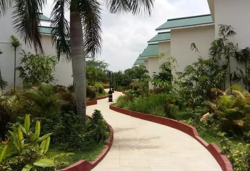 Hotelli The Greenfields Resort And Convention