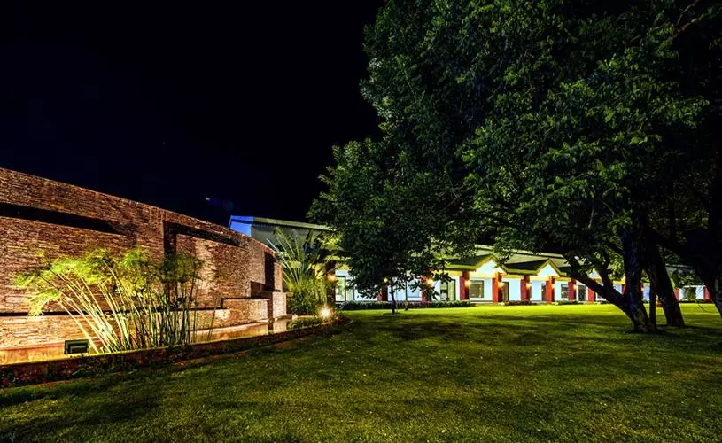 Hotelli The Greenfields Resort And Convention