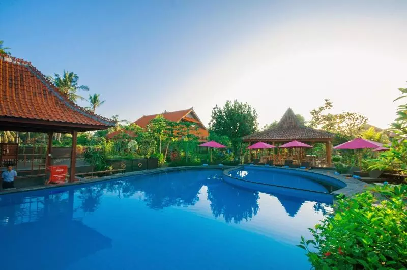 Hotelli Uma Dawa Resort And Spa