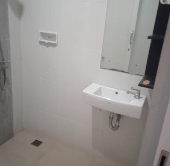 פנסיון New Kubu Di Bukit