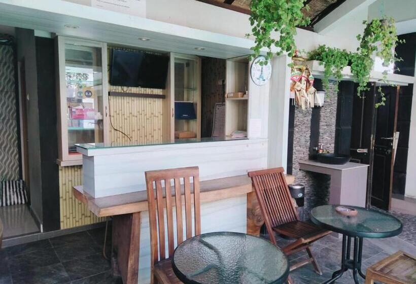 פנסיון New Kubu Di Bukit