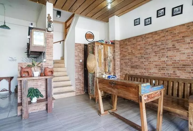 Majatalo Pudi Homestay