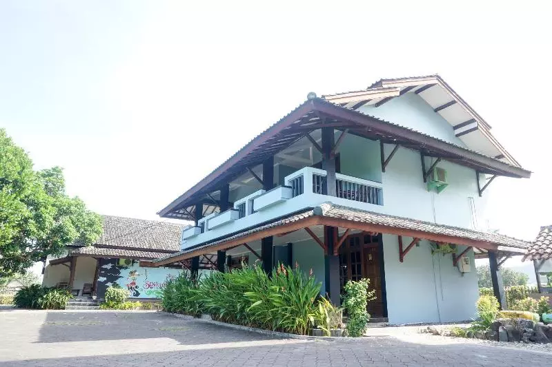 Srikandi Hotel By Oyo Rooms