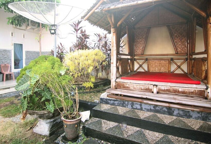 فندق صغير Garuda By Oyo Rooms