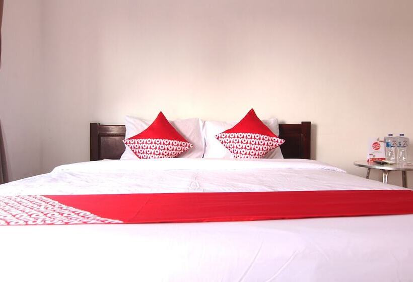 فندق صغير Garuda By Oyo Rooms