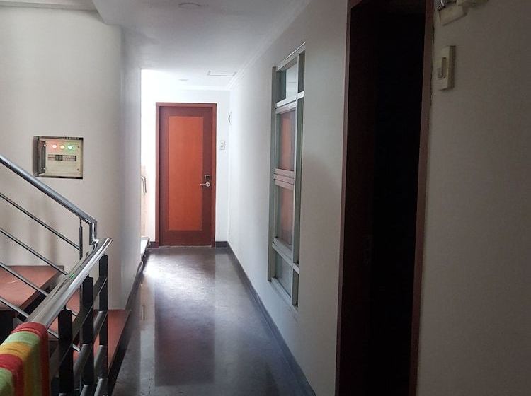 Vandrarhem Ostin By Oyo Rooms