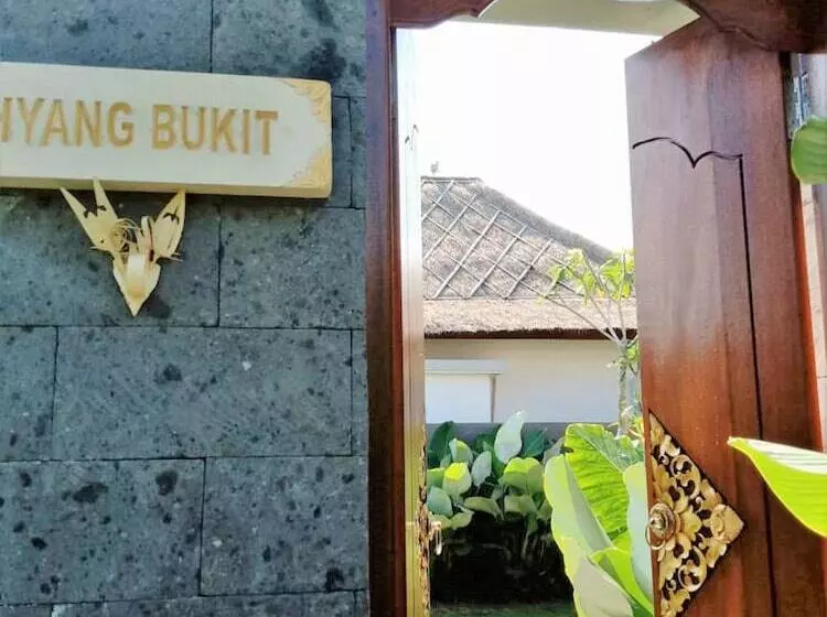 Aamiaismajoitus (B&B) Three Gold Luxury Private Villa