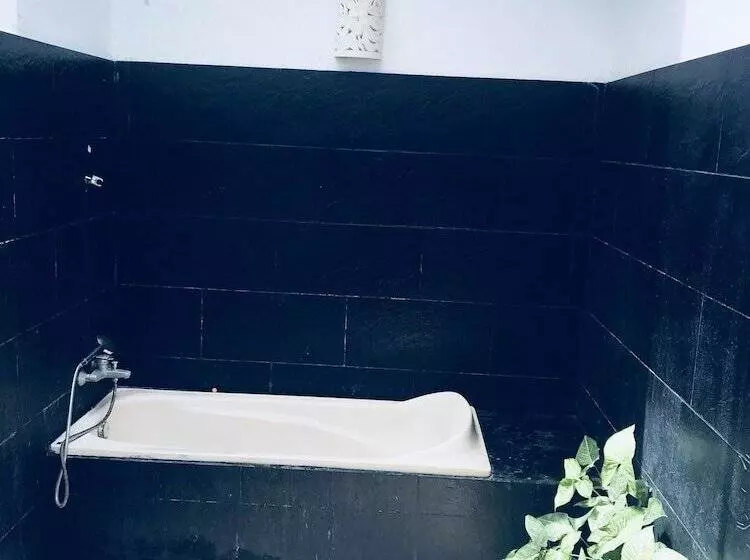 Canggu Surf Hostel