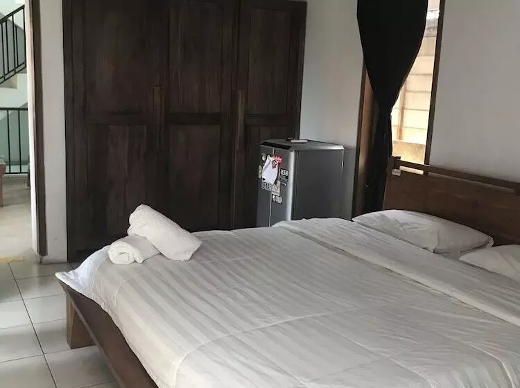 Canggu Surf Hostel