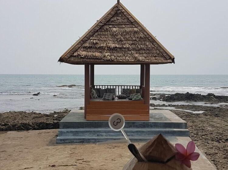 בית מלון כפרי Double G Resort Anyer